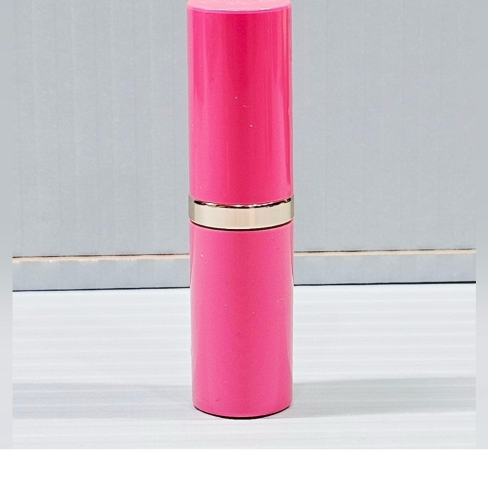 Estee Lauder rouge a levris dynamic lipstick